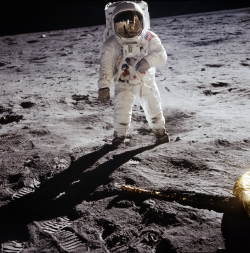 Niel Armstrong, Apollo 11